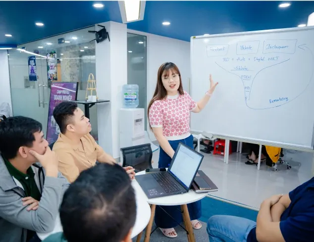 Buổi làm việc về quy trình trước khi MONA báo giá